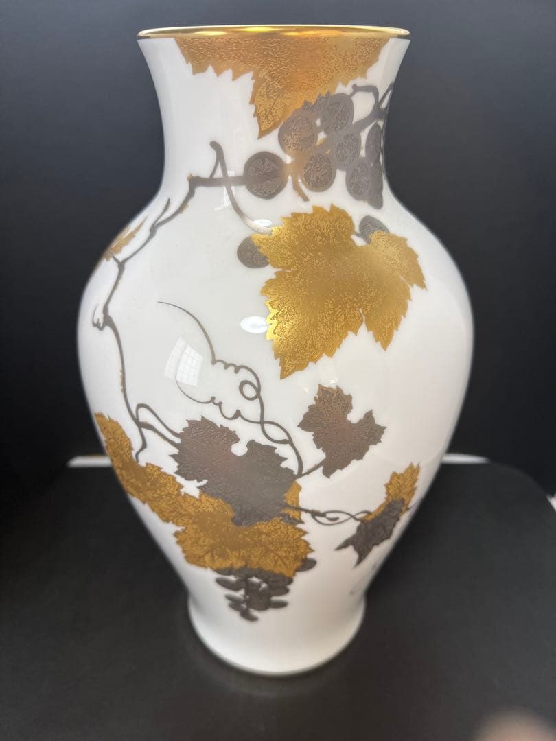 OKURA 大倉陶園 花瓶 金蝕ぶどう 高さ36cm 花器 金彩 花入 陶器 金蝕バラ 36cm花器