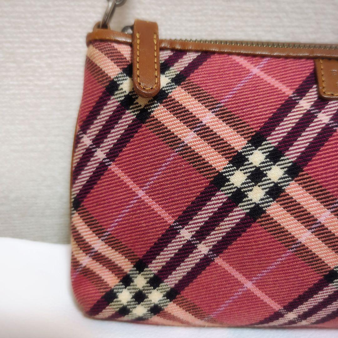 バーバリーブルーレーベル　レッド　2WAY　ショルダーバッグ　ノバチェック