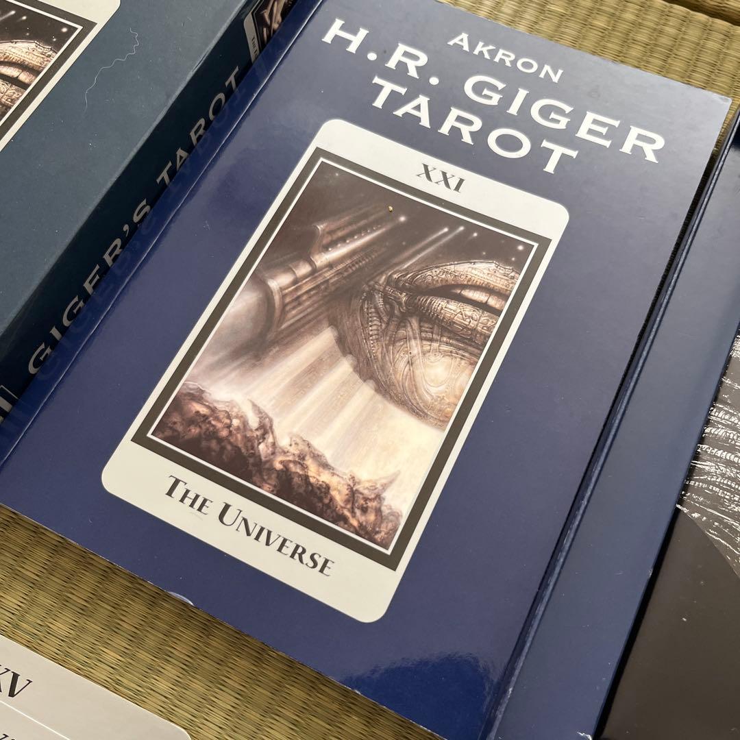 HRギーガー タロットカード 洋書 エイリアン GIGER'S TAROT