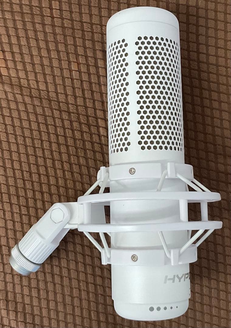 ★HyperX QuadCast S スタンドアロンマイク ホワイト 白