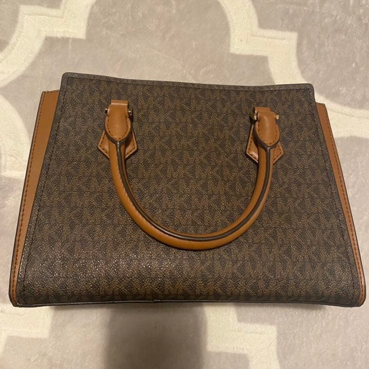 マイケルコース　ショルダーバッグ