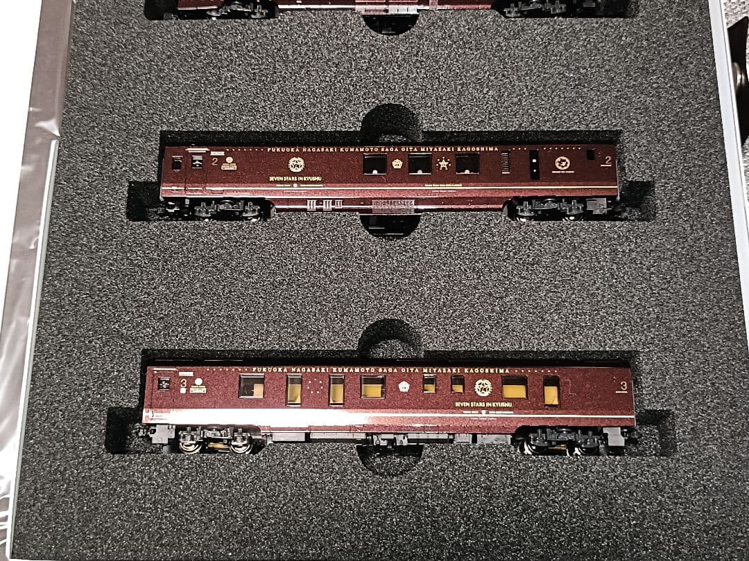 【未使用】KATO 10-1519クルーズトレイン「ななつ星in九州」8両セット