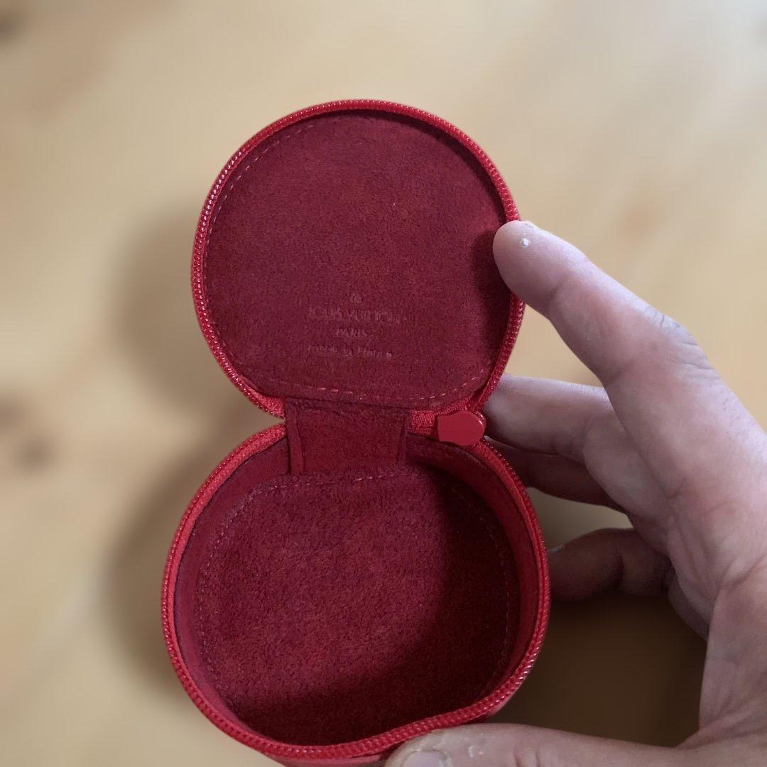 Louis Vuitton エピレザー ケース レッド