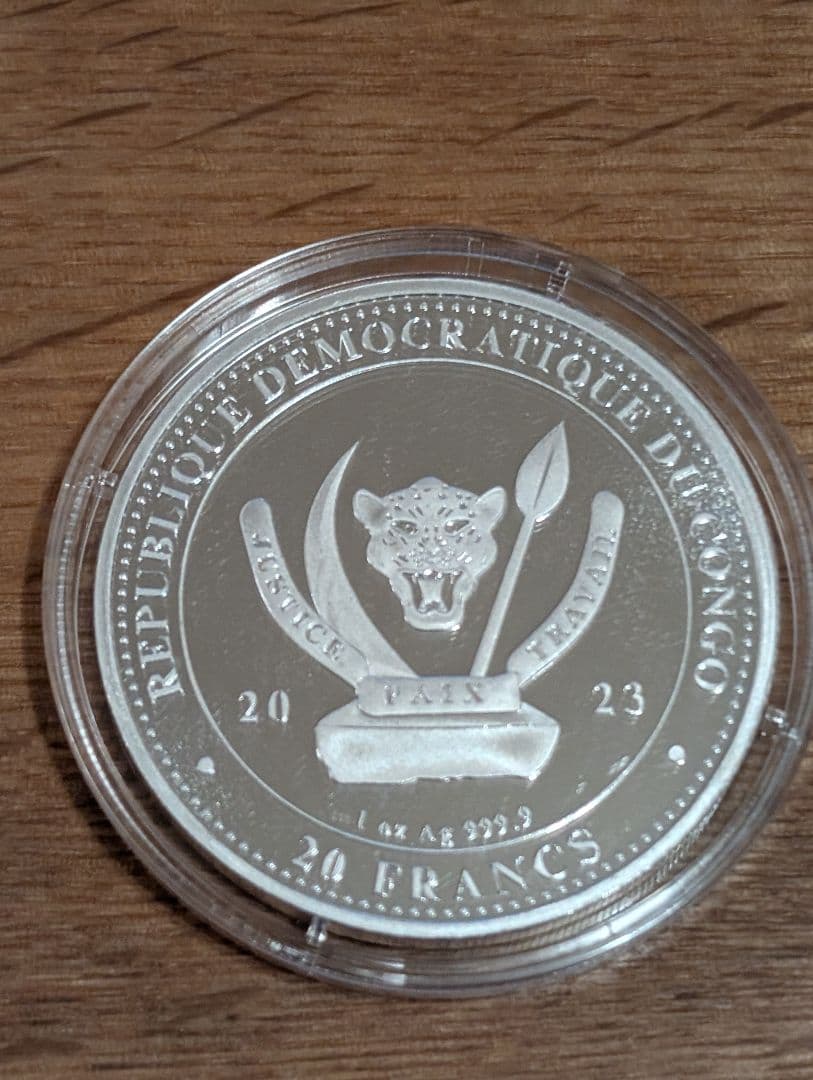 2023年 コンゴ20フラン マンタ銀貨 - メルカリ