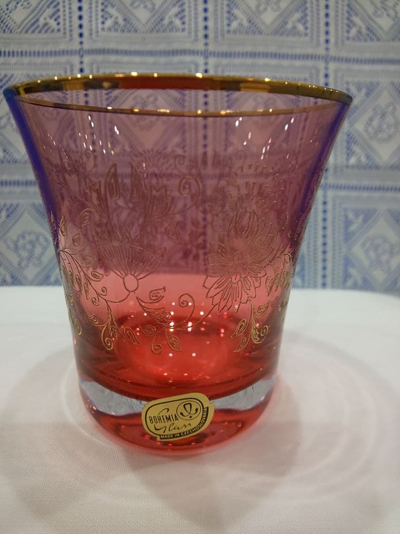 ボへミアンガラス〉 綺麗な 赤いグラス5個セット 箱入り ボヘミア
