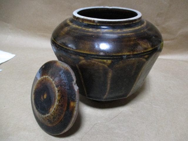 李朝　飴釉面取り小壺　S11-1