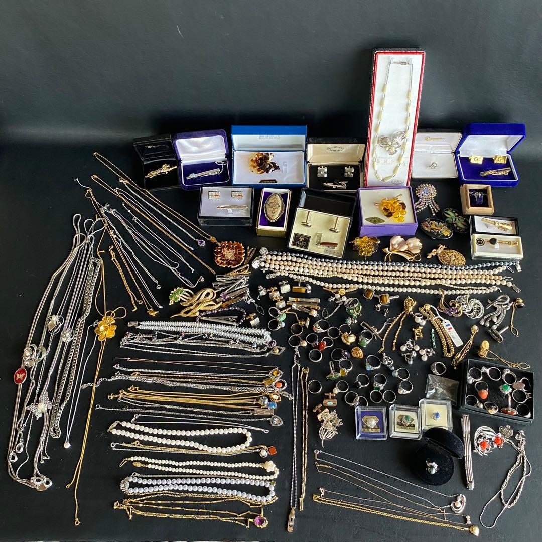 ピ*ス様 アクセサリー 大量 まとめ売り 遺品整理 ヴィンテージ - メルカリ