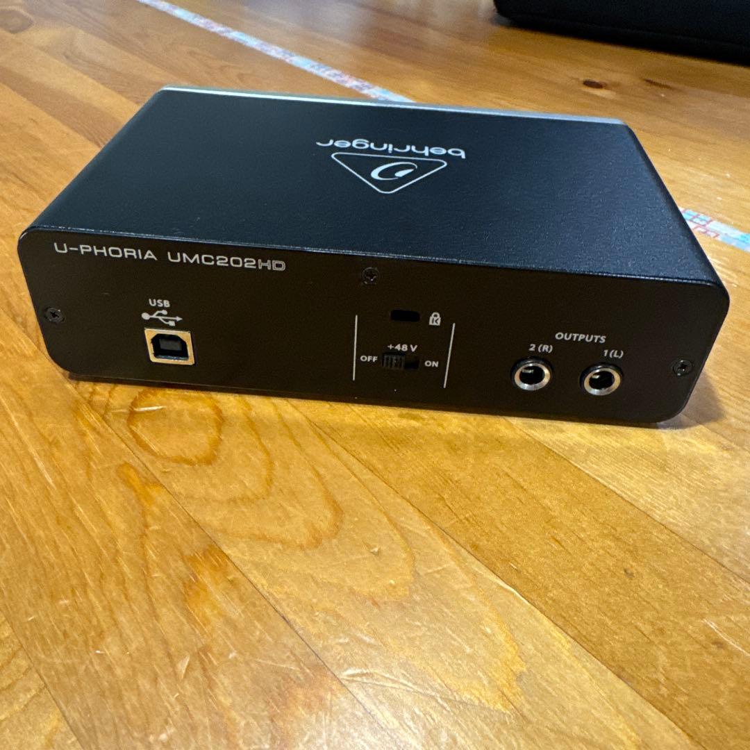 Behringer UMC202HD オーディオインターフェイス