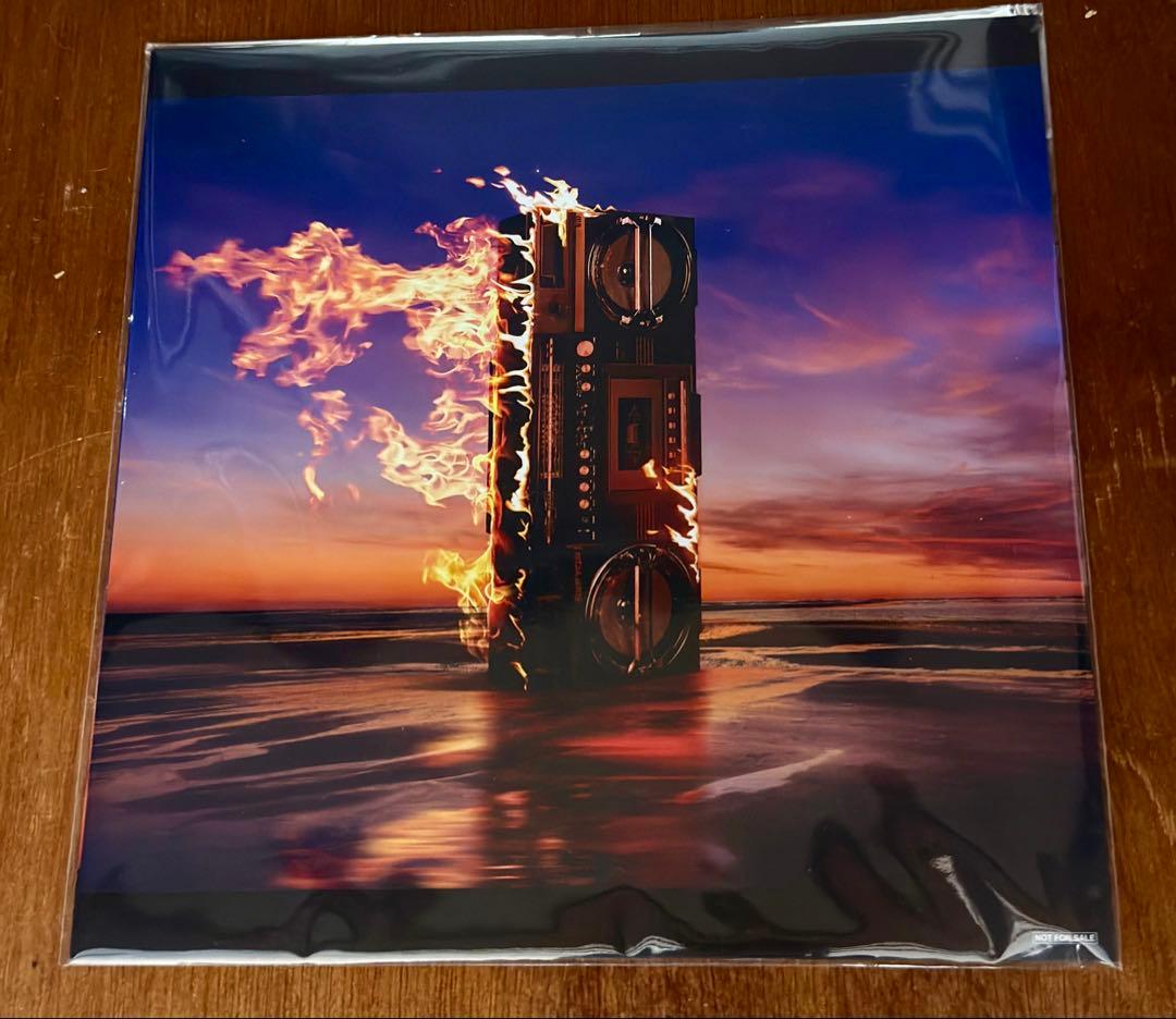 B'z FYOP プレミアム席限定グッズ&初スマホスピーカー付きCD