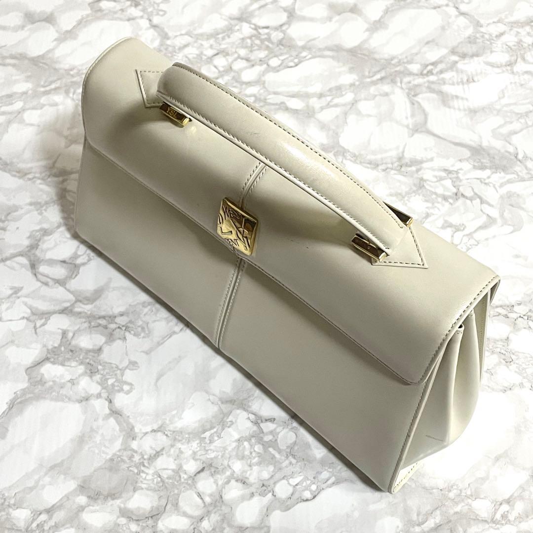 イヴサンローラン ハンドバッグ レディース レザー 革 皮 白 ホワイト