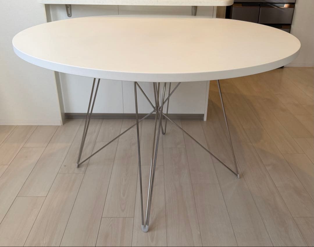 MAGIS マジス XZ3 丸型ダイニングテーブル