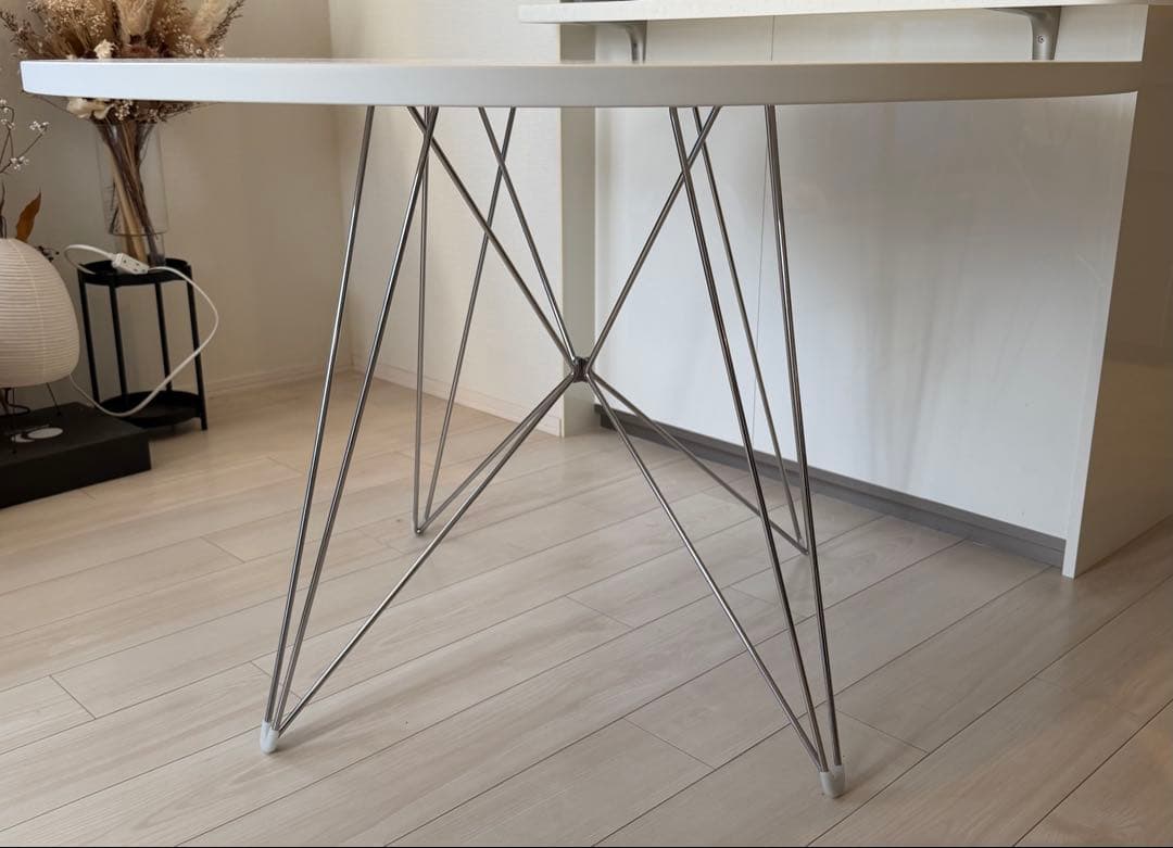 MAGIS マジス XZ3 丸型ダイニングテーブル