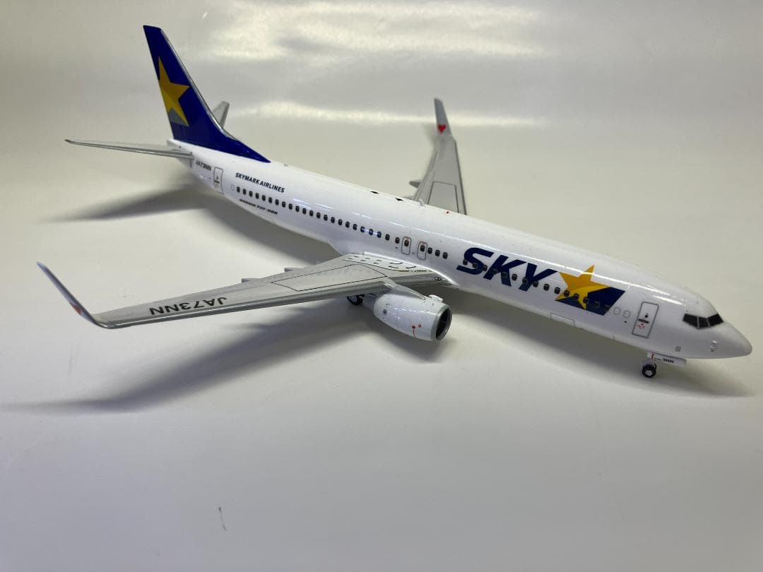 スカイマークボーイング737-800　1/200スケールプラモデル完成品
