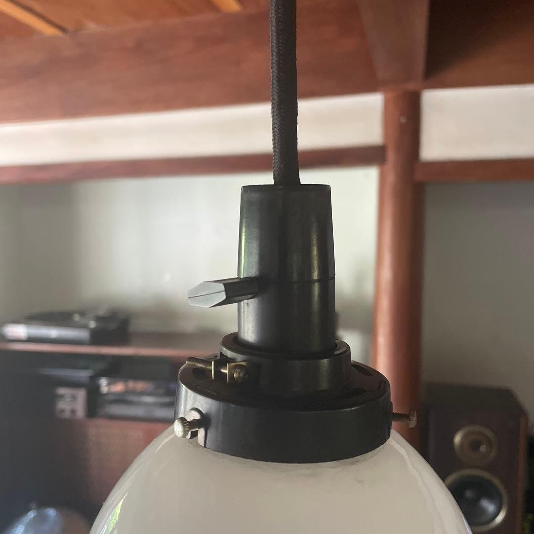 美品 ガラス ヴィンテージ ペンダントライト 乳白 フリル 天井照明 美