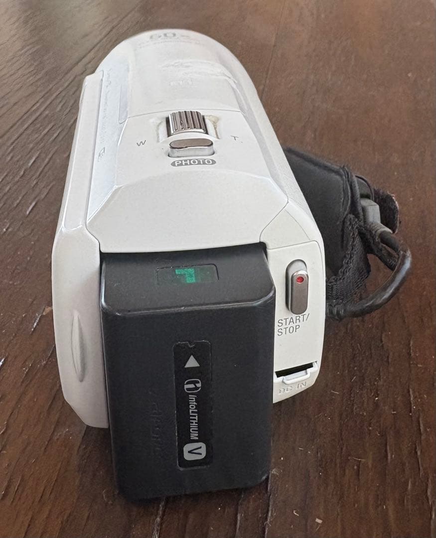 ［訳アリ］SONY HDR-CX680 ビデオカメラ本体　バッテリー付属