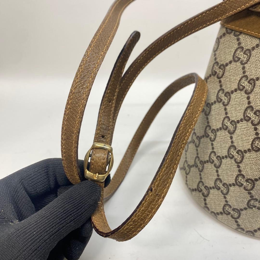 【美品】GUCCI 巾着ショルダーバッグ GGプラス グッチ PVCレザー