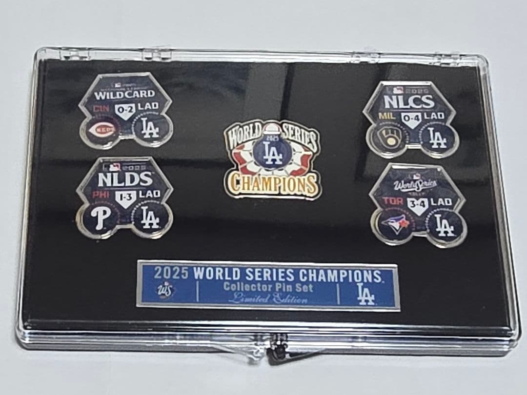 2025MLB LAドジャース WS優勝記念ピン5個セット①