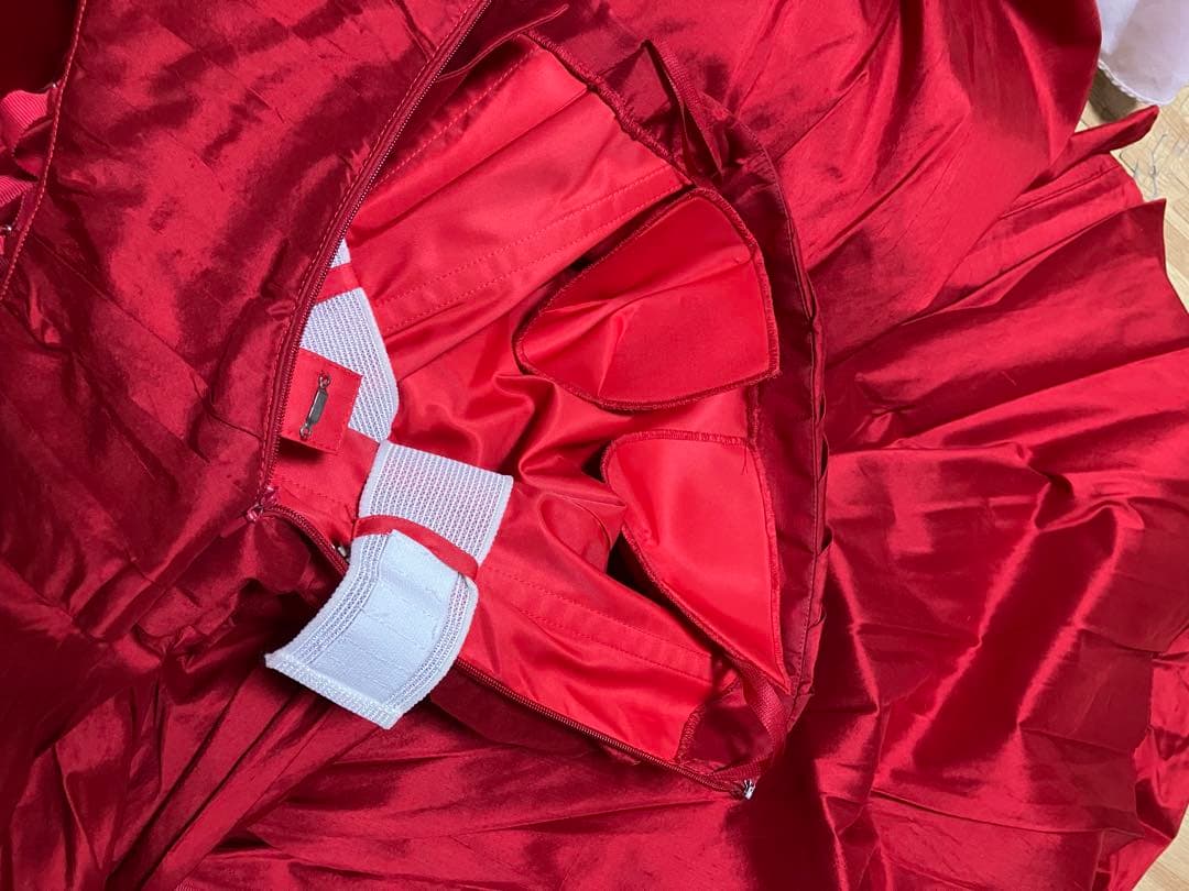 コサージュ付き真紅ロングドレス AIMER