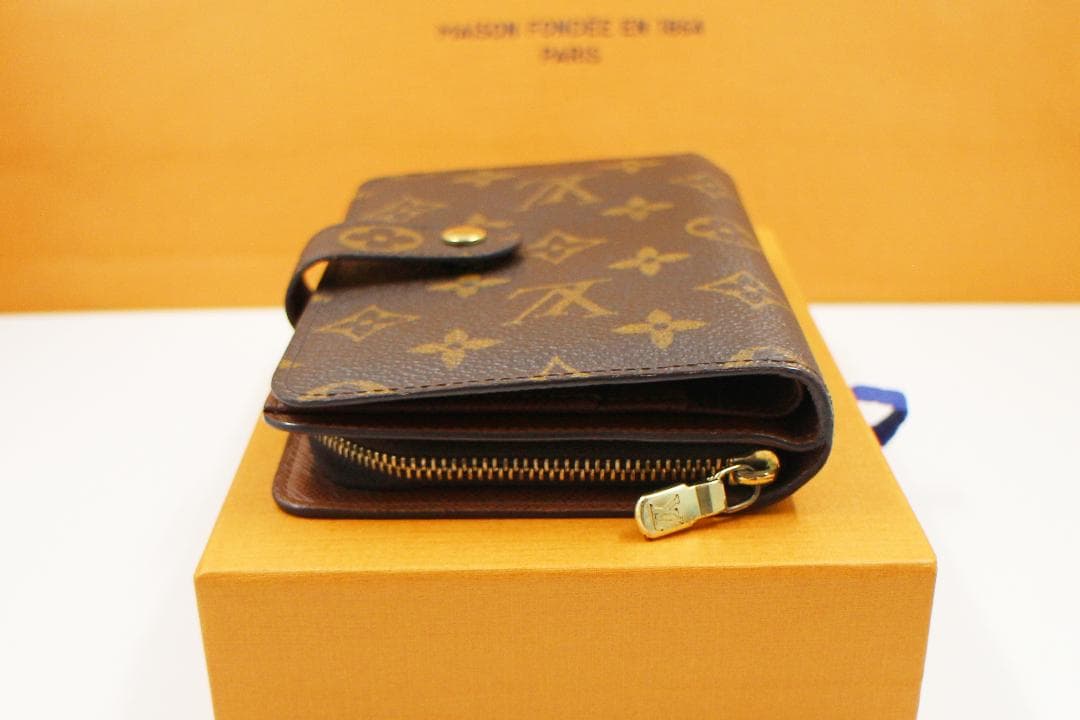 ルイヴィトン モノグラム ポルトパピエジップ ラウンドファスナー 二