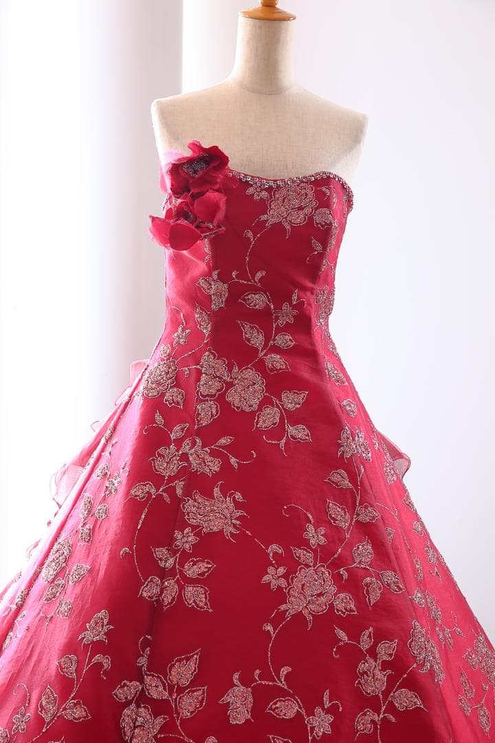 赤色 花柄刺繍 ストラップレスドレス