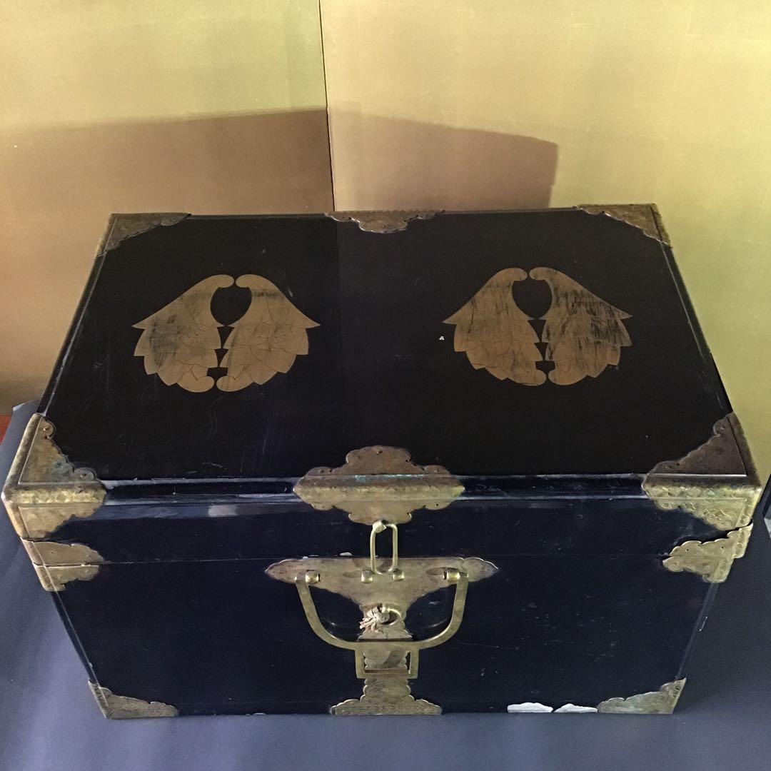 鎧櫃具足挟箱 銀杏家紋 厚漆塗黄銅金具彫刻 江戸期保証