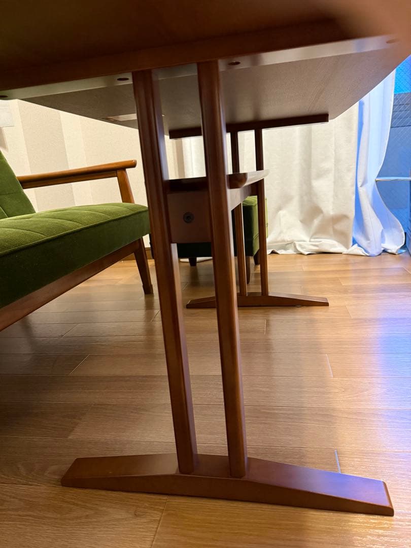 [お値下げ中]カリモク60カフェテーブル1200ウォールナット