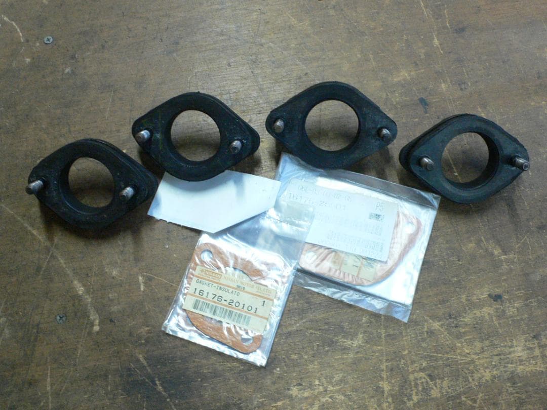 フェアレディ U20エンジンキャブ ゴム製インシュレータ 4個セット