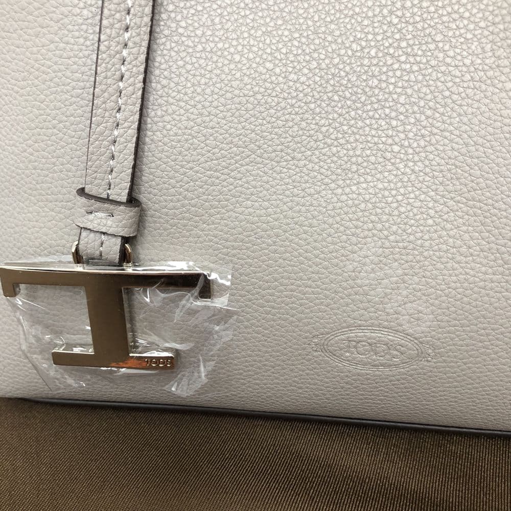 送料込み！トッズ T タイムレス ショルダーバッグ