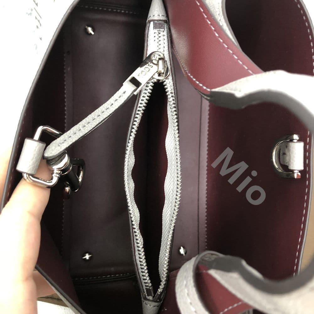 送料込み！トッズ T タイムレス ショルダーバッグ