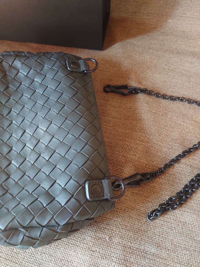 ボッテガ・ヴェネタ イントレチャート チェーン バッグ 今月末まで値下げ