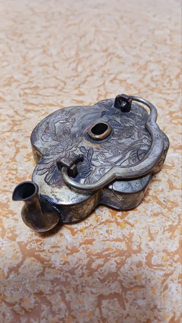 時代物　 銅製　片切彫　変形　水滴　花鳥図　書道具