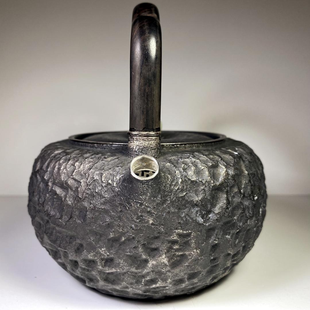 茶道具 水指しサイズ 茶道の神髓にビッタリ 古い 醬釉刻線紋罐 中国明時代