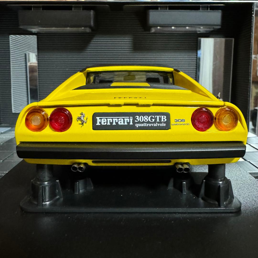 絶版 京商 1/18 フェラーリ 308GTB クワトロ カスタム仕様