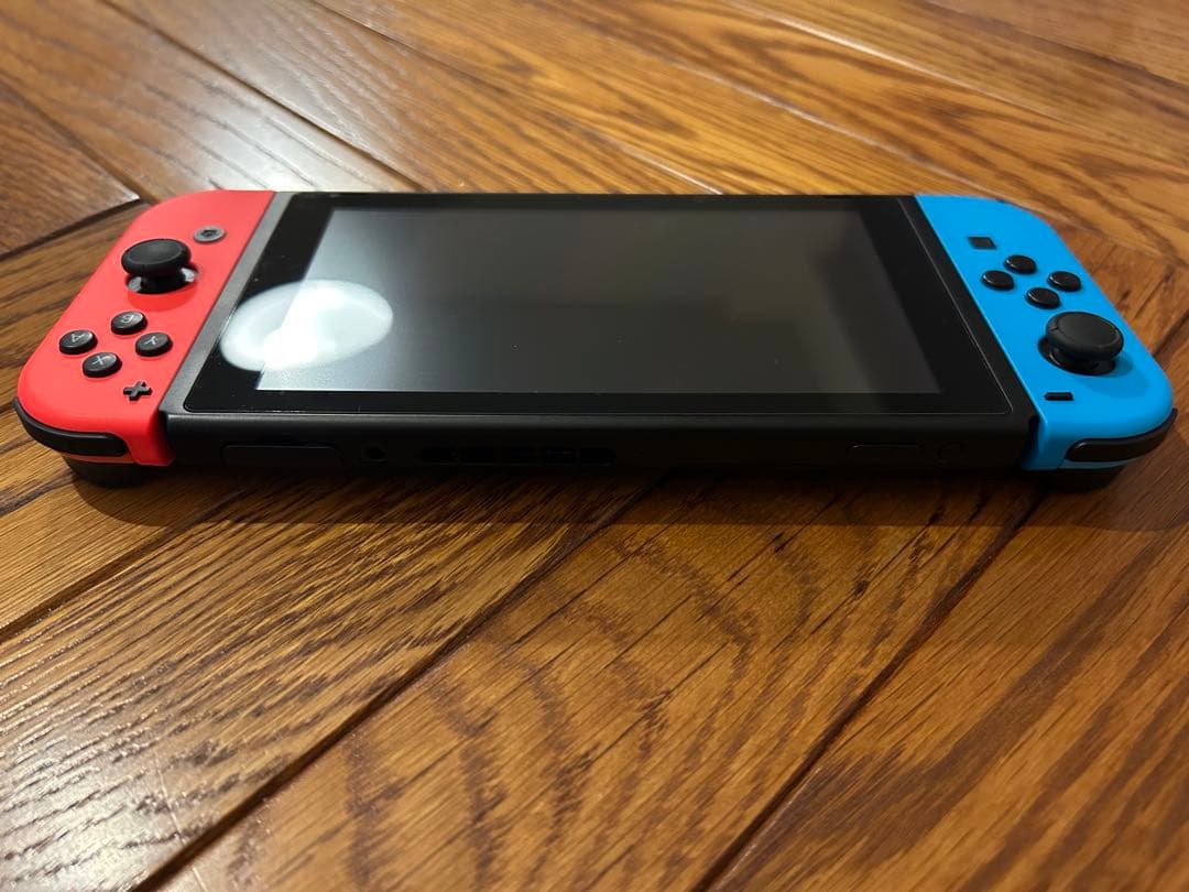 Nintendo Switch ネオンブルー/ネオンレッド 本体 (ポーチ付)