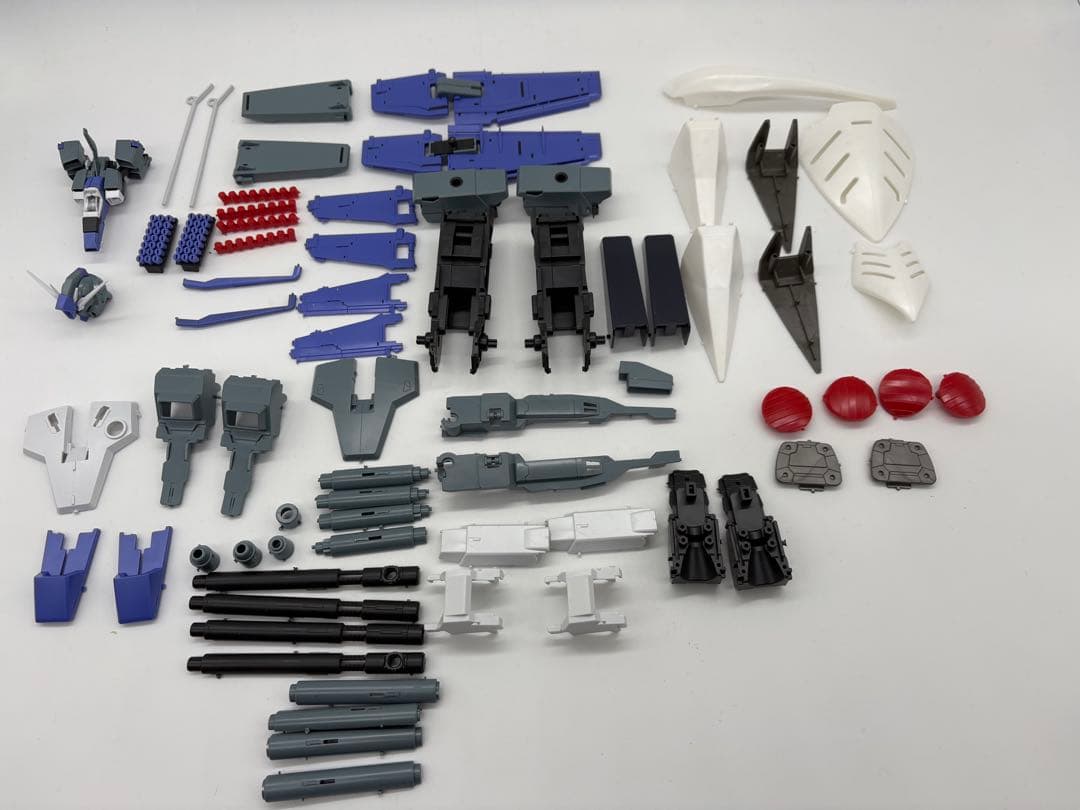 ジャンク】ガンプラMG余剰パーツ、ジャンク詰め合わせ - メルカリ