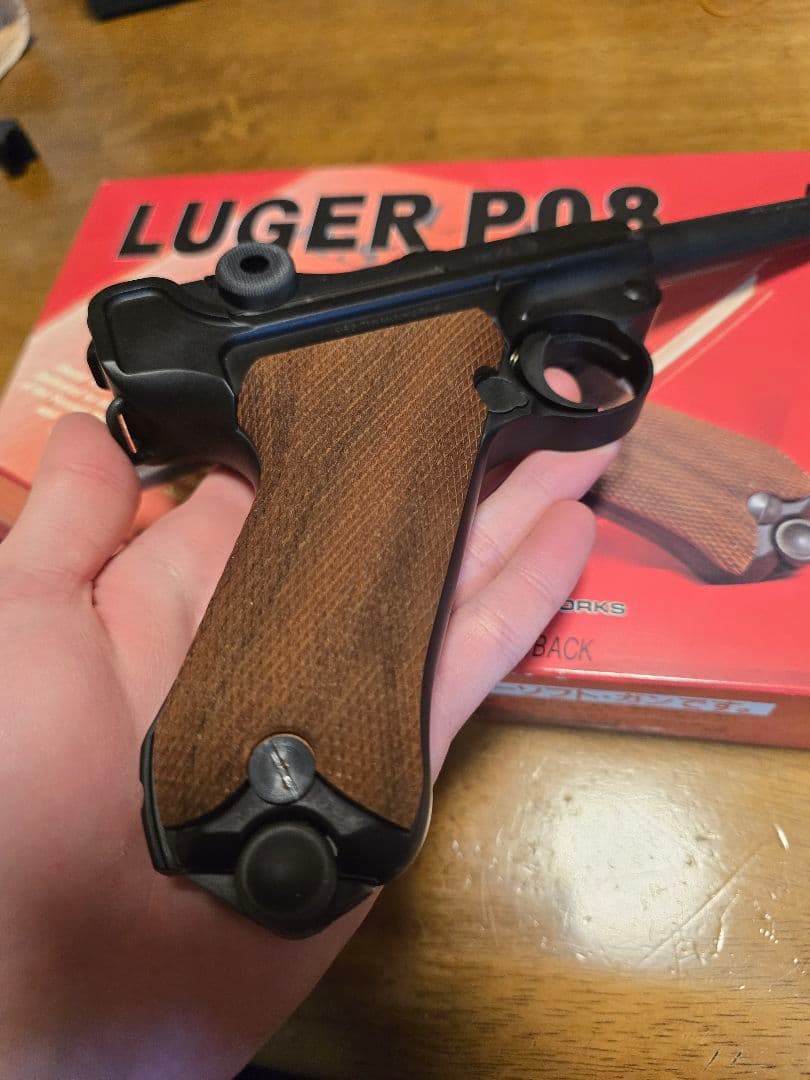 タナカ　ルガーP08　4インチ　ガスブローバック　木製グリップ