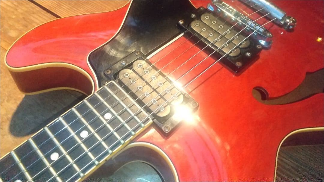 Yamaha SA-1300 Super Axeセミアコ