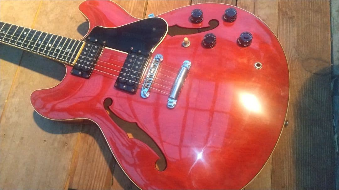 Yamaha SA-1300 Super Axeセミアコ