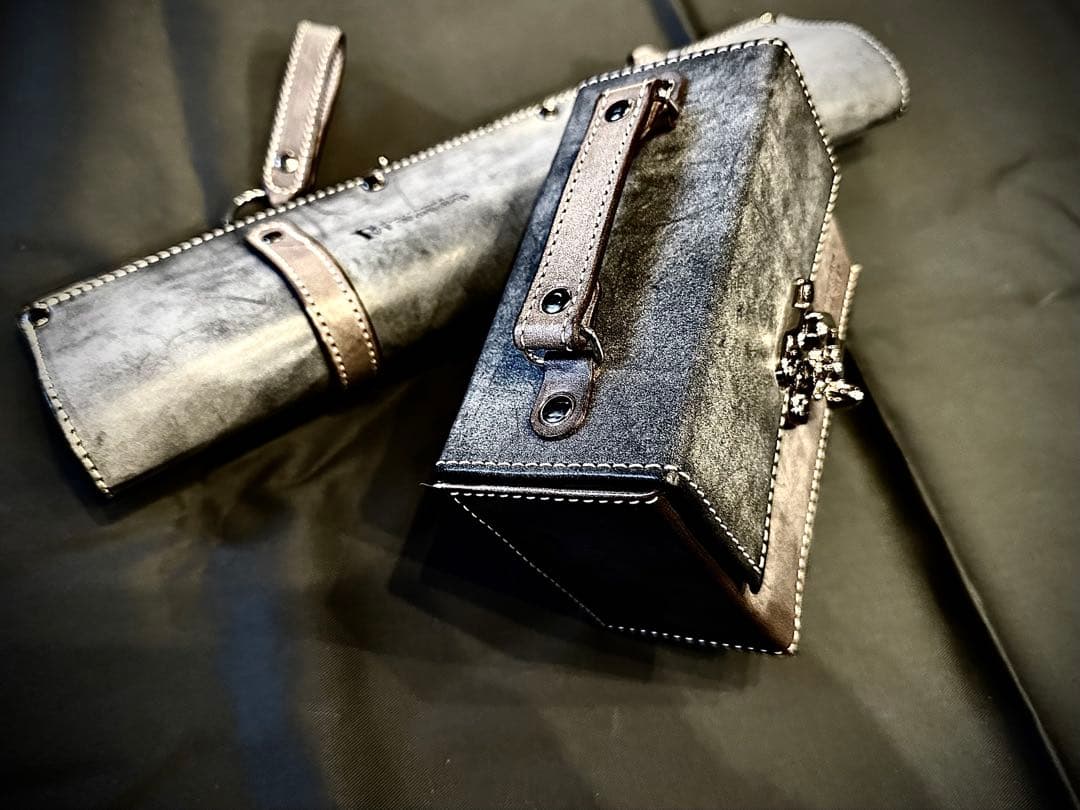 初売最終日！Pvt.Workshop 極CL 本革　デッキケース プレマ