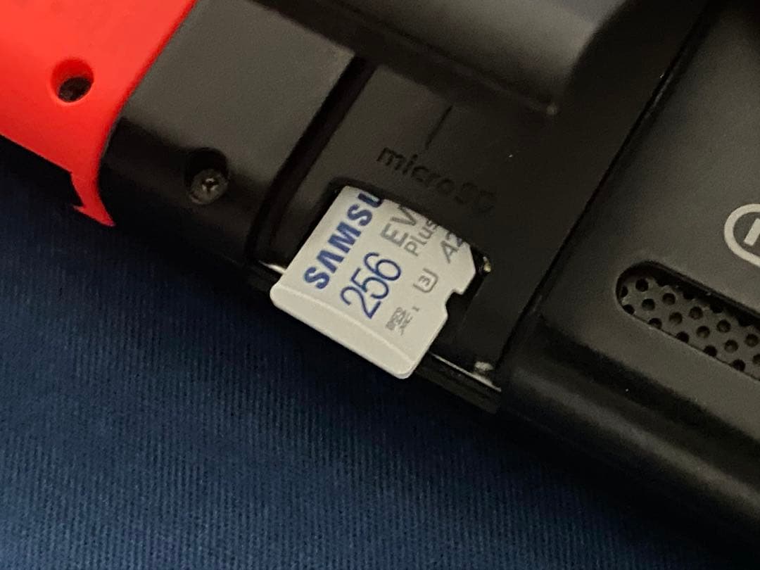 Nintendo Switch 本体 赤/青