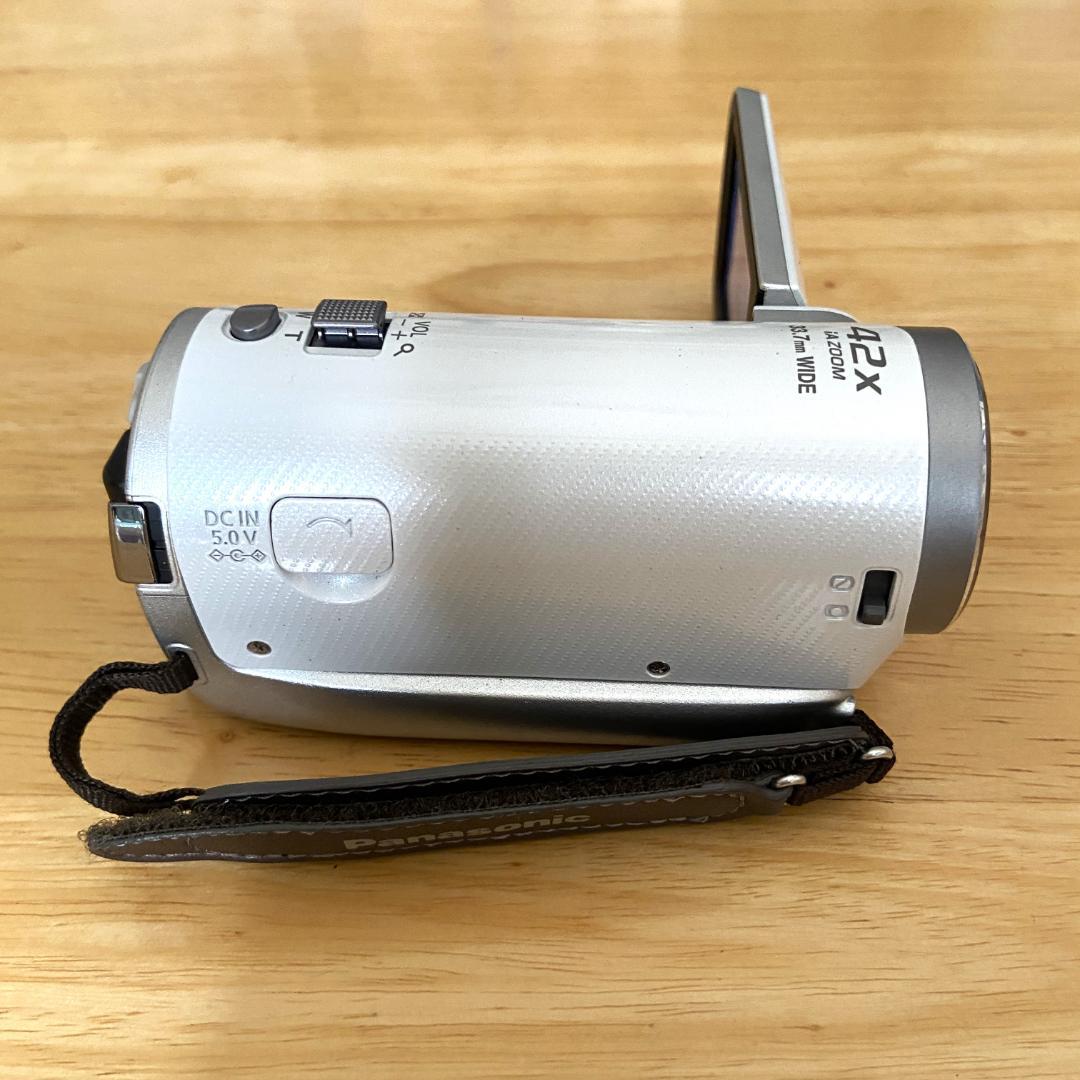 Panasonic HDC-TM45 ビデオカメラ 本体 パナソニック 白