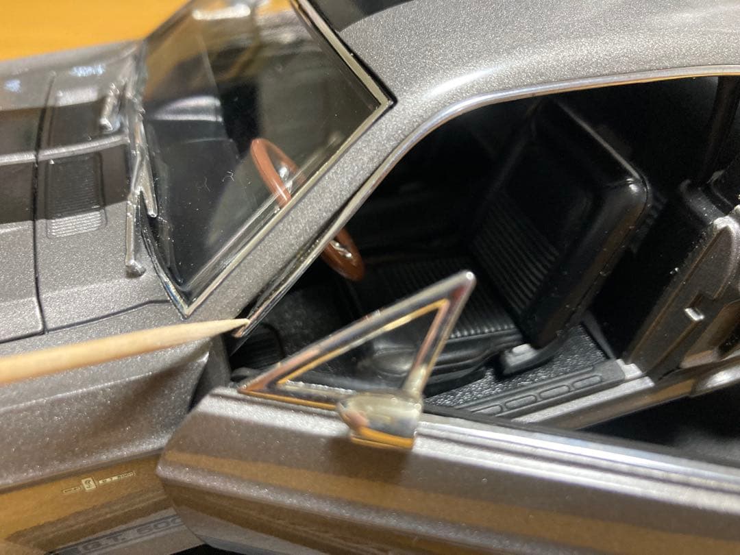 シェルビーGT500エレノア 1/18 と シェルビーGT-500 1/24