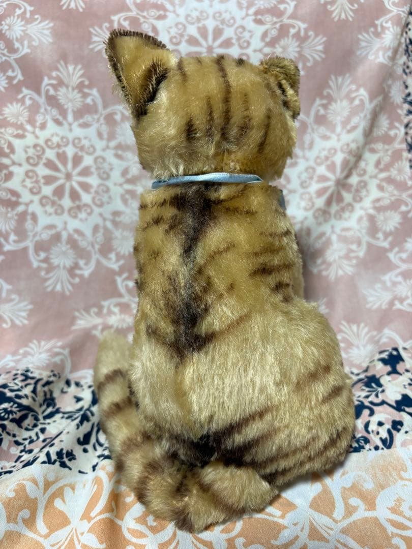 シュタイフ　猫　タビーキャット　ネコ　テディベア　ビスクドール　ジュモー