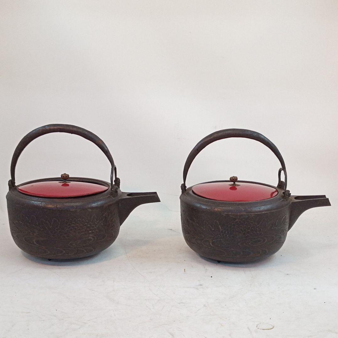 蔵出しアンティーク 骨董鉄瓶 アンティーク鉄瓶 2つセット木箱入り 古