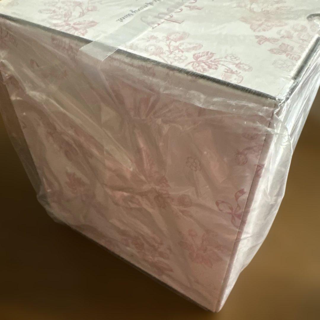 新品 未開封 サンリオ マイメロディ 白いちごのティータイム 陶器製 小物入れ