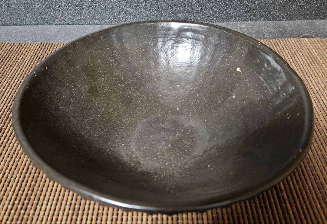 中国美術　中国陶磁器　磁州窯　堆線文様　碗　茶碗　鉢　菓子器　茶道具　陽刻鎬手