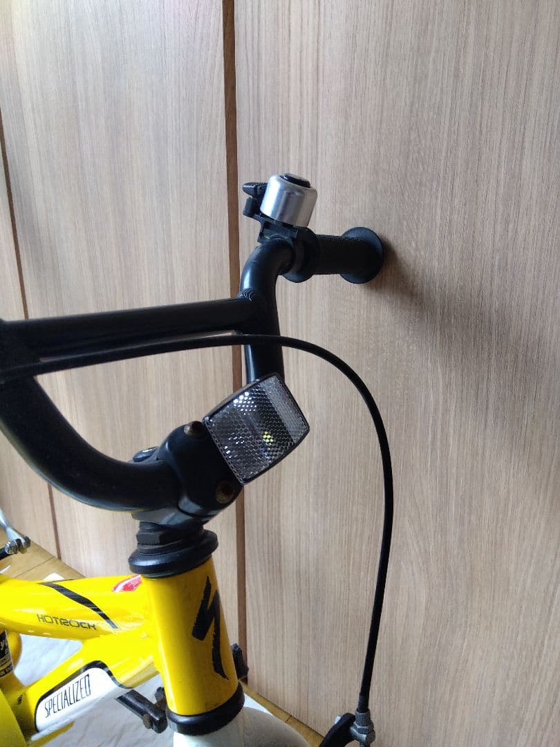 Specialized Hotrock 12インチ +BELL crest jr