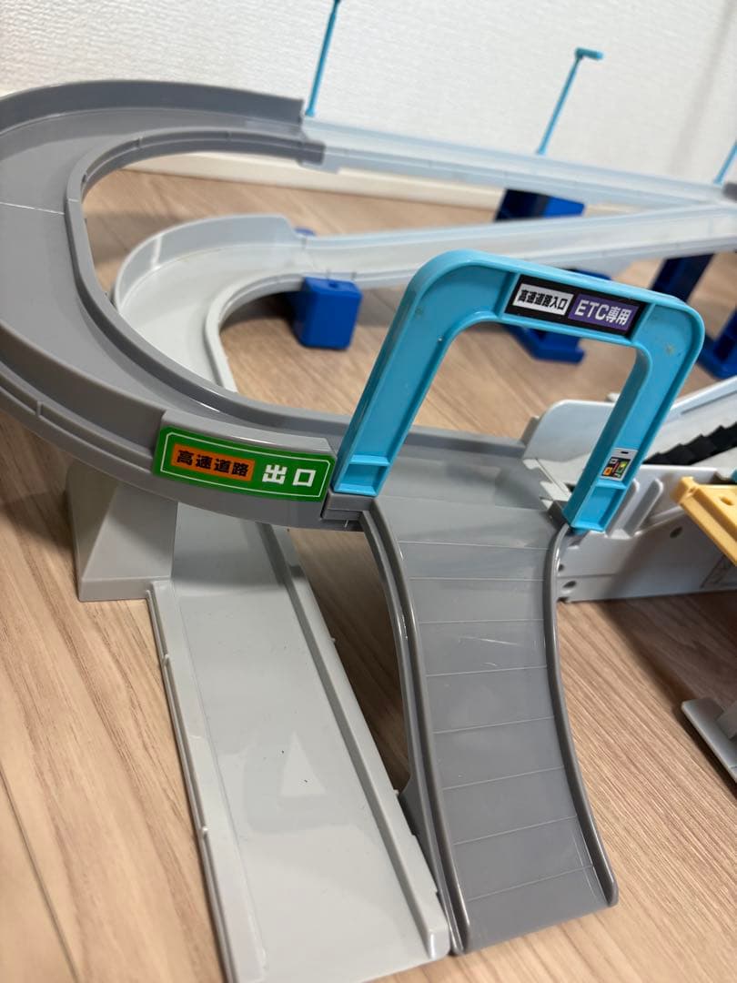 トミカ トミカワールド トミカビル やまのぼりドライブ トミカアクション高速道路