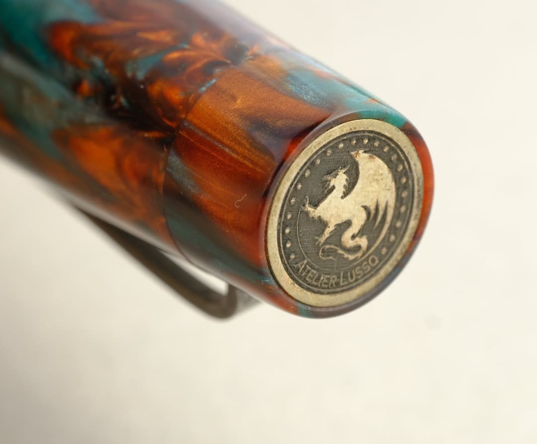 Atelier Lusso 万年筆 8号チタンFニブ（ウェーバリー加工）