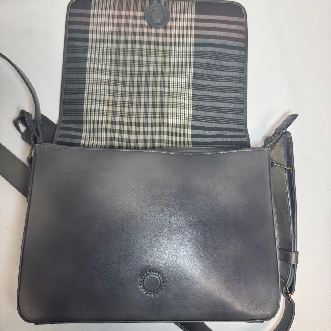 【MOTHERHOUSE】メッセンジャーバッグ　グレー　ビジネス